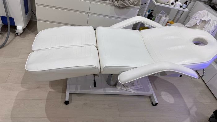 hydraulic beautician bed