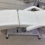 hydraulic beautician bed Image 4
