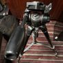 camera / video tripod Image 4