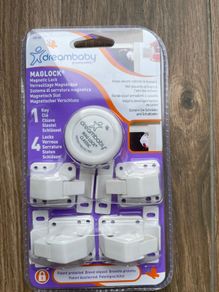 Maglock safety press locks
