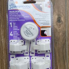Maglock safety press locks