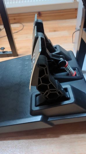 Thrustmaster t248 wheel for playstation and PC