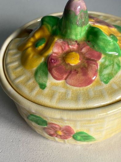 Wade  floral  lidded pot