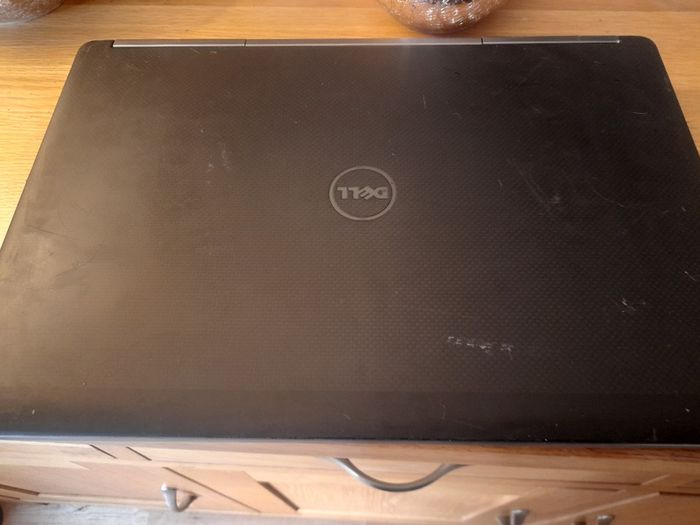 Dell precision i7 32gb ram- 4gb graphics- 500gb ssd.17.3 screen
