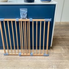 child stairgate