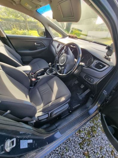 2013 Kia Carens
