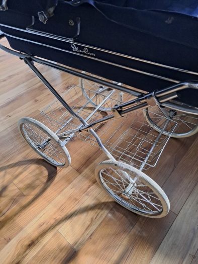 Silvercross Pram