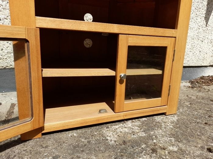 Tv Stand // Free