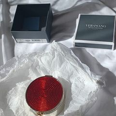 Brand New Vera Wang Wedgwood "Treasures With Love" Red Heart Jewelry Box