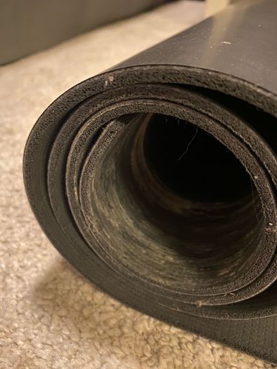5mm Lululemon Yoga Mat - 2 sided for hot yoga