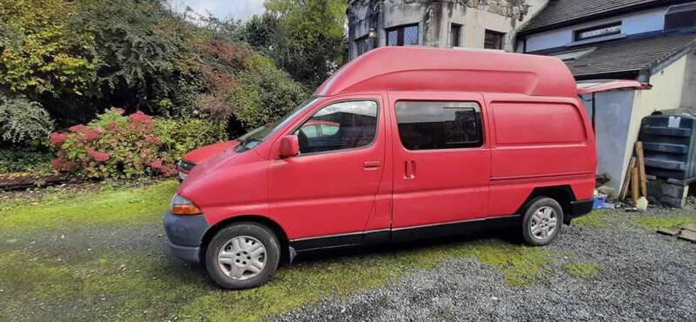 2001 Toyota HiAce