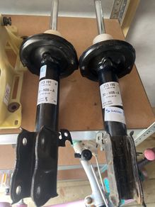 Mitsubishi Colt Shocks