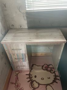 Small office desk