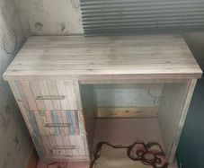 Small office desk