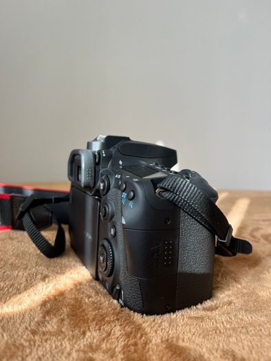 Canon EOS 90D DSLR (inc Lens / Bag / Acc)