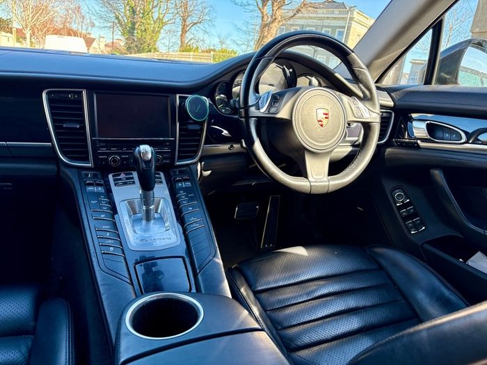 Porsche Panamera Plug-in E-Hybrid