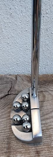 Putting with Balls