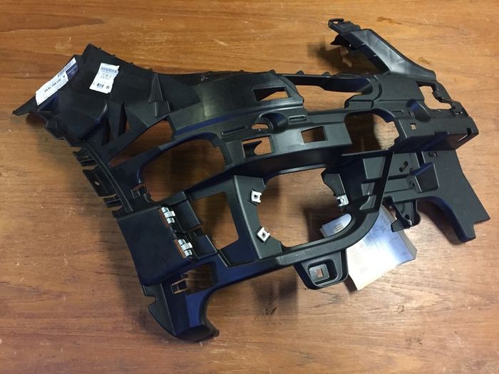 Mercedes Bumper Support (W203)
