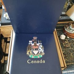 Davo Luxe Stamp Album Canada V 2007 to 2013