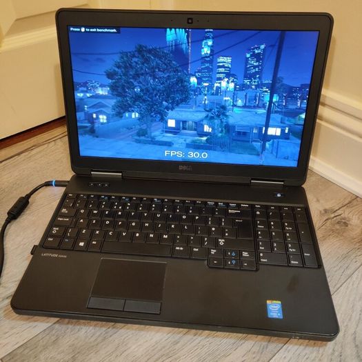Dell Latitude laptop intel core i5 nvidia basic GPU