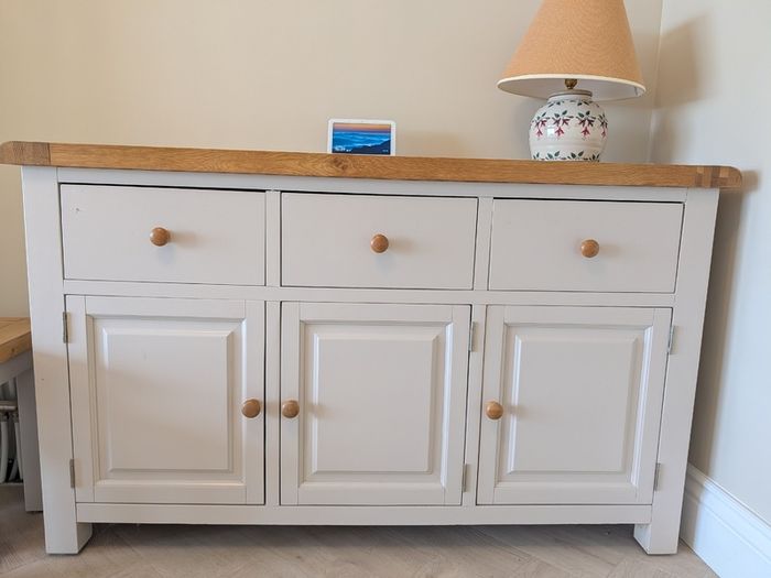 Sideboard