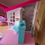 Barbie house and car Image 7