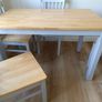 table with chairs Image 3