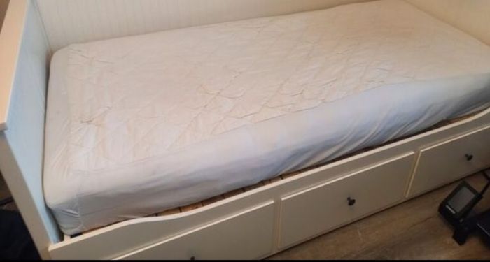IKEA day bed 3 drawers