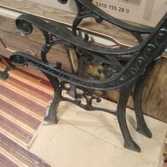 bench ends
