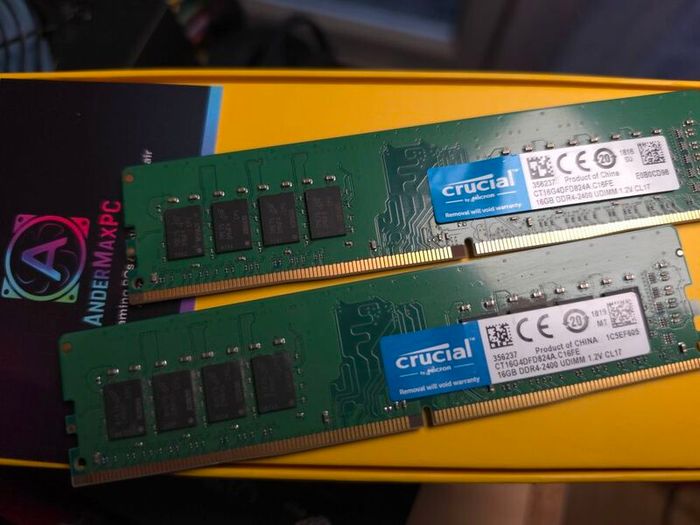 Crucial DDR4 32gb RAM kit 2x16gb 2400mhz