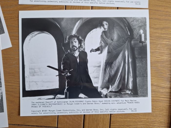 Robin Hood Prince Of Thieves movie press kit