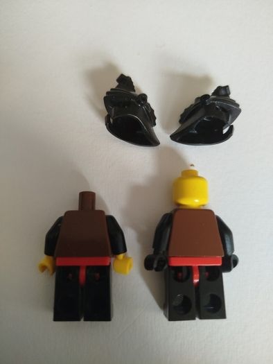 Lego Castle Knights Kingdom I Minifigure Robber 2