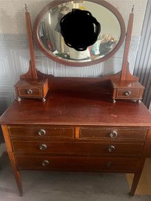 Antique dressing table