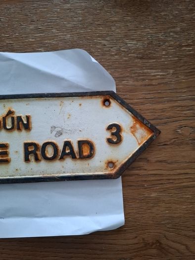 Lansdowne Road Bothar Lansdun Road Sign