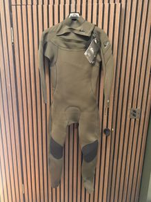 Quiksilver wetsuit mens