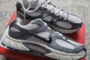 Nike trainers UK11