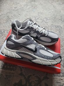 Nike trainers UK11