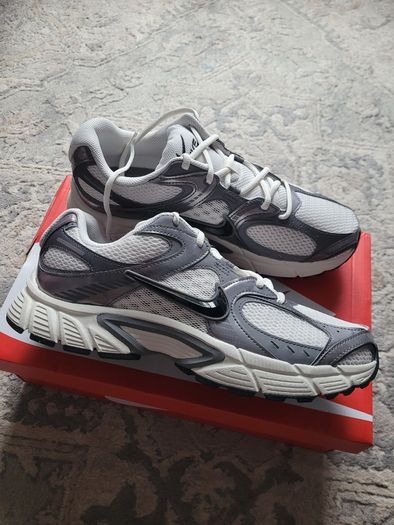 Nike trainers UK11