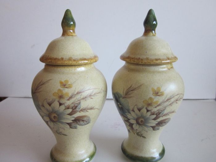 Pair of Vintage Porcelain Staffordshire  Miniture  Vase Urns Handpainted 5 inches