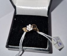 9ct gold ring