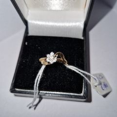 9ct gold ring