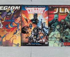 Justice League Graphic novels DC (3)