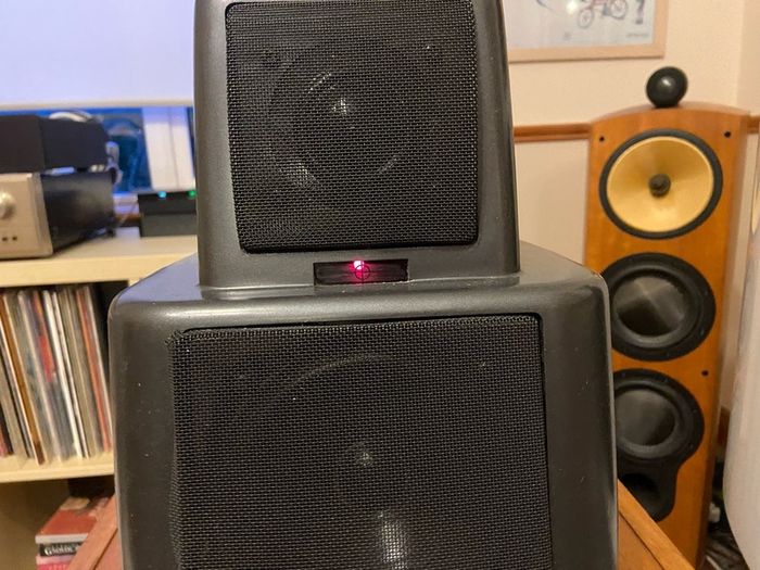 Kef 105/2 speakers