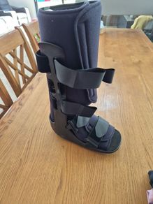 medical moon boot