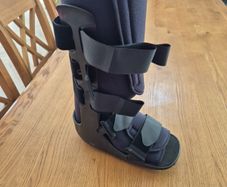 medical moon boot