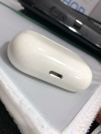 AirPods Pro 1St Gen Charging Case Original Apple