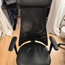 High-back office chair with headrest Image 4
