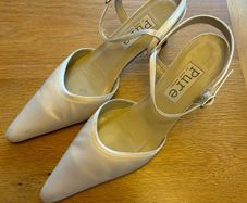 Ivory wedding shoes