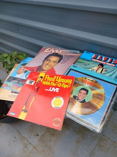 lots of records