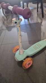 3-wheel scooter